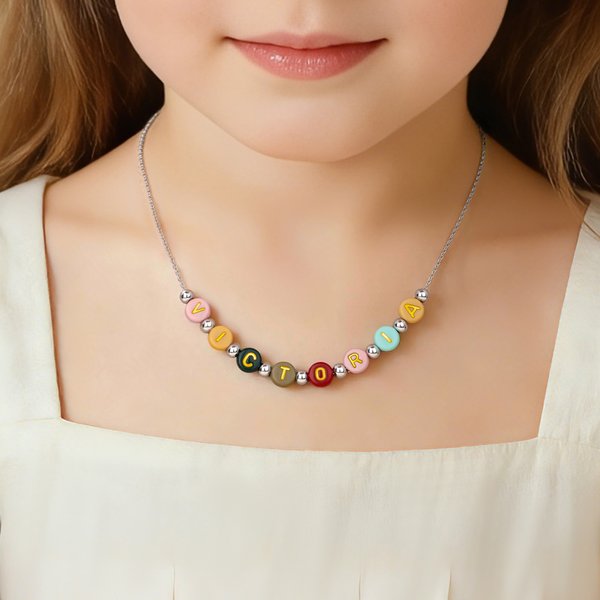 Bunte Perlen, die jedem kleinen Mädchen Freude bringen - personalisierte Sterling Silber Name Halskette Geburtstag Geschenk