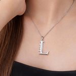 Tu inicial, tu historia - Collar personalizado con inicial y nombre - Regalo de cumpleaños, graduación o aniversario