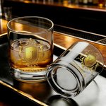 Personalisiertes 300 ml Whiskey-Glas im Goldenen Wappen-Design mit Namen und Initiale Vatertag Jahrestag Geschenk für Herren Papa Whisky-Liebhaber