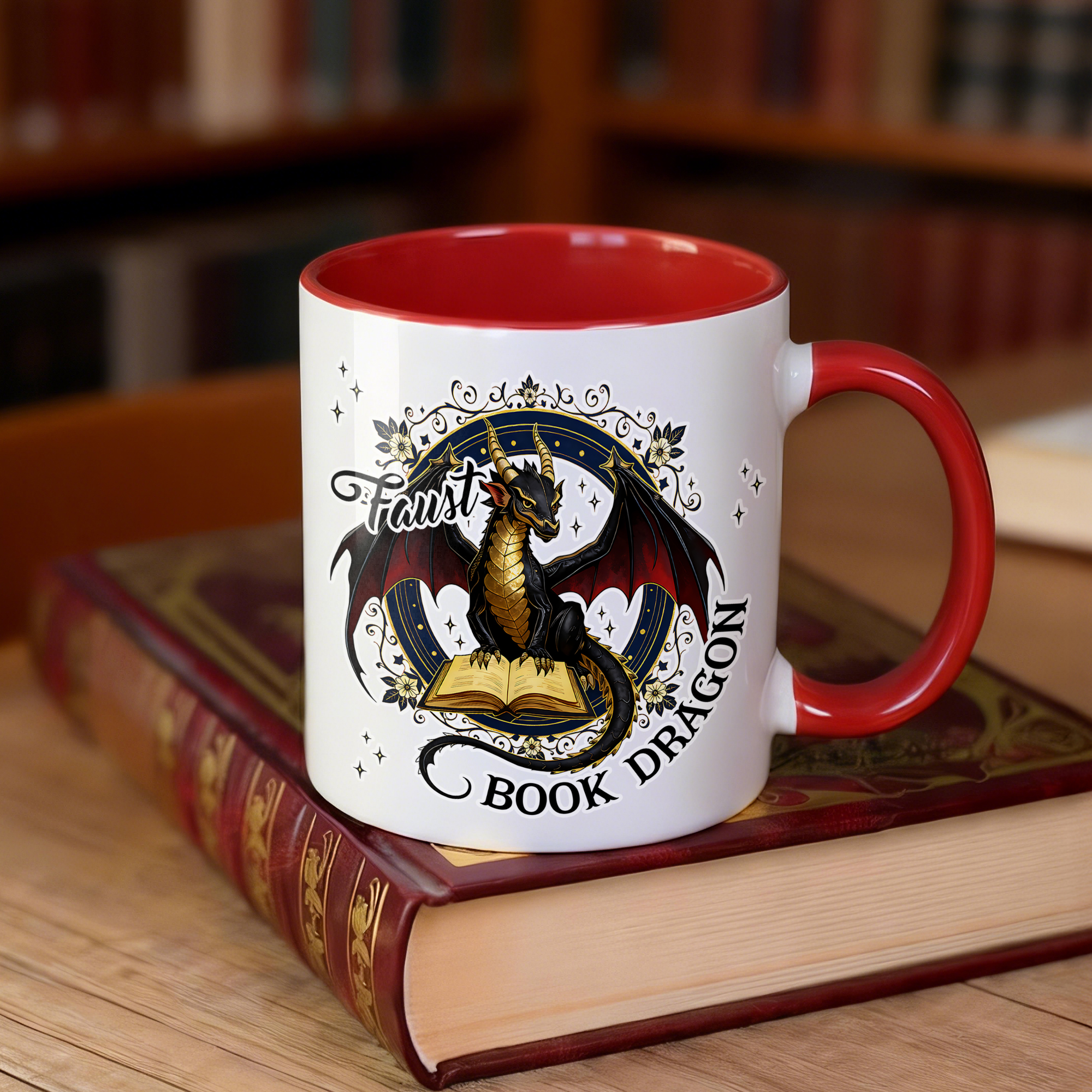 Tasse à café personnalisée en céramique avec le nom du dragon du livre Cadeau d'anniversaire pour les amoureux du livre