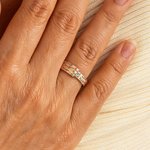 Bague Personnalisée avec 1 à 8 Pierres de Naissance et Nom Gravé Bijoux Délicats Cadeau Anniversaire Fête des Mères pour Maman Grand-Mère