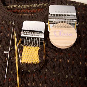 Personalised Small Speedweve Darning Loom with Name Handheld Mending Tool Mother's Day Birthday Gift for Sewing Lover Mom Darning Enthusiasts