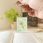 Personlig nyckelring i akryl med namn Födelseblomma i kristallstil Emaljeeffekt Stämpel Födelsedag Alla hjärtans dag Present till bästa vän Mamma