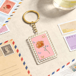 Personlig nyckelring i akryl med namn Födelseblomma i kristallstil Emaljeeffekt Stämpel Födelsedag Alla hjärtans dag Present till bästa vän Mamma