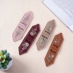 Personalisierte Geburt Blumenstrauß Multicolor PU Leder magnetische Lesezeichen Clip mit Namen Lesen Buch Club Geburtstagsgeschenk für Buchliebhaber