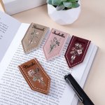 Personalisierte Geburt Blumenstrauß Multicolor PU Leder magnetische Lesezeichen Clip mit Namen Lesen Buch Club Geburtstagsgeschenk für Buchliebhaber