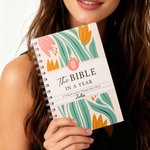 Gepersonaliseerd The Bible In A Year Een 52-Weken Dagboek met Naam en Bloemenmotief Bijbelstudiegids Religieus Geschenk voor Christelijke Vrouwen