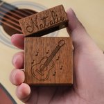 Nota personalizzata Chitarra Design Set di plettri in legno per chitarra con 5 plettri e nome Regalo di compleanno per musicista chitarrista