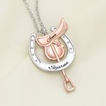 Personlig hästsko halsband med graverat namn perfekt födelsedags eller jubileumspresent för hästägare eller hästälskare