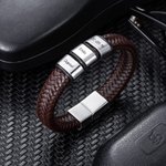 Pulsera de cuero sintético trenzado personalizada con 1 a 8 abalorios grabados y nombres de familia para regalo de cumpleaños para hombre