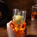 Insignia de oro personalizado dedo medio de diseño de vidrio con el nombre y la inicial de regalo de cumpleaños para el hombre Bartender entusiasta del whisky