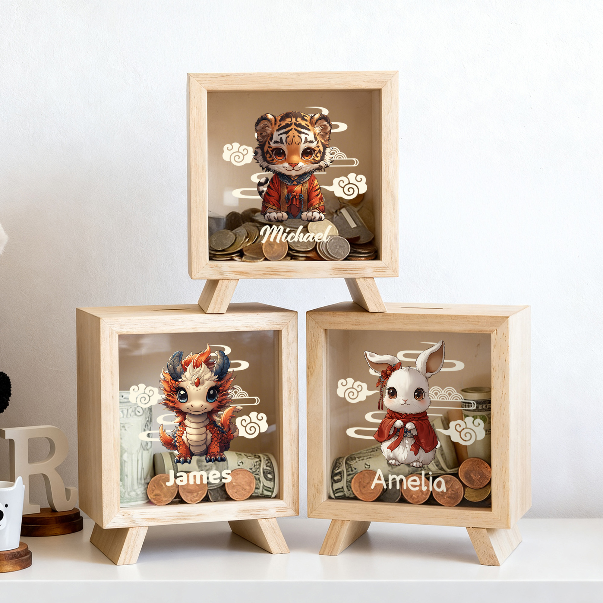 Tirelire en bois transparente avec nom Zodiac chinois Auspicious Cloud Décoration de bureau Cadeau d'anniversaire pour enfants