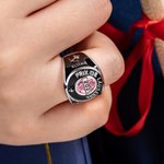 Personalisierter Siegelring mit Geburtsstein Gravuren und Motiven Abschlussring Meisterschaftsring Winterspiele Geschenk für Sportler Absolventen