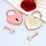 Personalisiertes herzförmiges Liebesschloss und Schlüssel Set mit Namen Text und Datum Gravur Valentinstag Jahrestag Geschenk für Paare