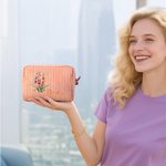 Personalisierte Vintage Geburt Blume Multicolor Portable Streifen Kosmetiktasche mit Namen tägliche Reise Essentials Geburtstag Geschenk für Frauen