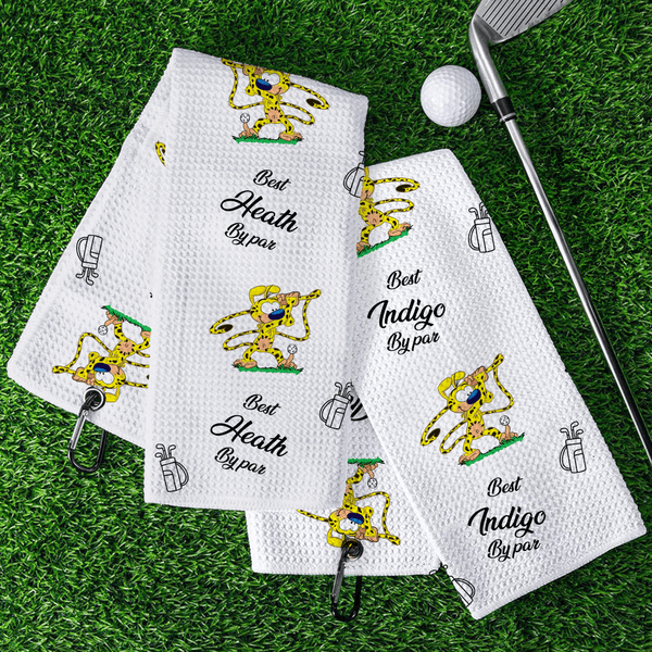 Serviette de golf absorbante avec nom et clip de suspension Cadeau d'anniversaire pour les amateurs de golf | Callie × Marsupilami®.