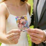 Personalisierte TCG Sammelkarte mit Ihrem Foto als Anime Illustration, Wunschtext und Glitzer-Effekt, Jahrestag Valentinstag Geschenk für Paare