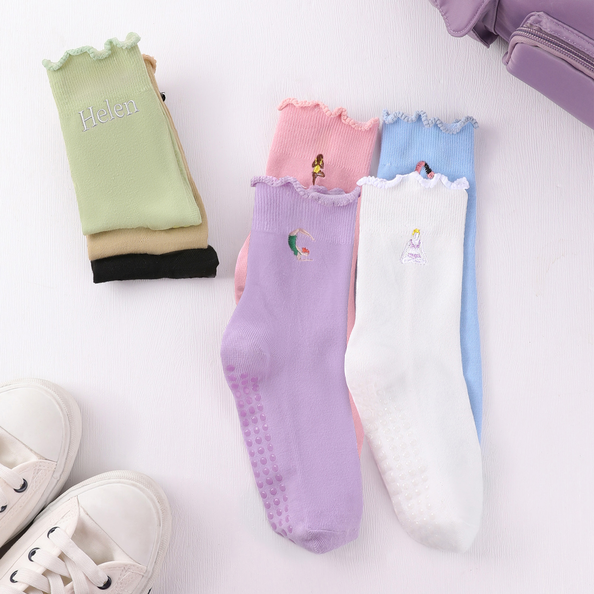 Chaussettes de yoga antidérapantes brodées et personnalisées avec nom Cadeau d'anniversaire pour les amateurs de yoga et de pilates