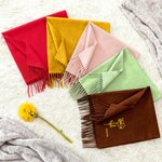 Personoitu erittäin pehmeä ja lämmin huivi kaulushuivi syntymäkukka ja nimikirjailu muodokas lahja ystävänpäiväksi ja syntymäpäiväksi parille