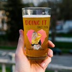 Personalised Hugging Couple Lucky Bastard 16oz Glass Whisky Beer Mug with Names and Year Birthday Valentine's Day Anniversary Gift for Couple