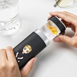 Boîte hebdomadaire à pilules personnalisée avec personnage dessin animé fleur de naissance et nom - Cadeau prompt rétablissement pour famille et amis