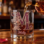 Gepersonaliseerd Vintage Rose Floral 10 oz Old Fashioned Rock Whiskey-glas met initiaal en naam Verjaardagscadeau voor barmannen whiskyliefhebbers