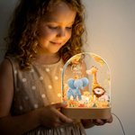 Veilleuse LED en acrylique personnalisée avec nom, date et socle en bois Décoration de la chambre d'enfant Cadeau d'anniversaire pour les enfants