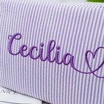 Personoitu sydänmuotoinen nauhameikkikassi omaan nimeen kirjailtuna täydellinen lahja naisille morsiusneidoille juhliin häihin ja syntymäpäiviin