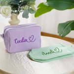 Personoitu sydänmuotoinen nauhameikkikassi omaan nimeen kirjailtuna täydellinen lahja naisille morsiusneidoille juhliin häihin ja syntymäpäiviin