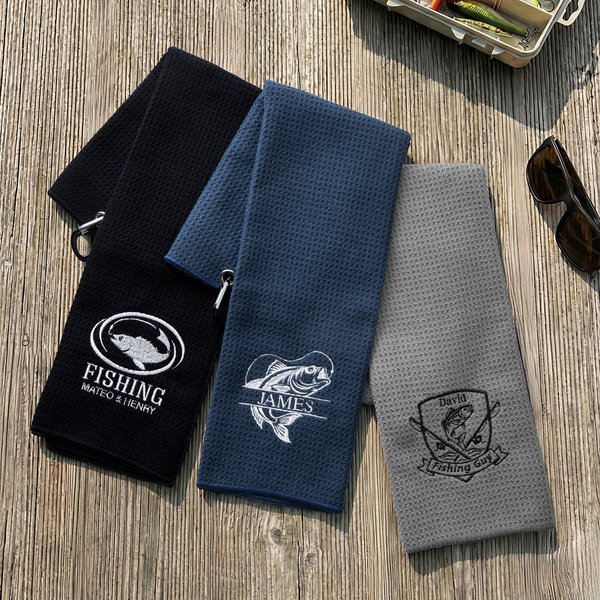 Serviette de bain gaufrée brodée avec monogramme, avec nom et pince suspendue Cadeau d'anniversaire pour les hommes passionnés de pêche