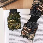 Personalisiertes magnetisches Retro-Lesezeichen im Bücher-Drache-Design mit Namen Buch-Accessoire Geburtstag Geschenk für Fantasy-Fans Bücherwürmer