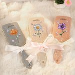 Henkilökohtainen Crystal Syntymä Kukka Perhonen Mela Air Tyyny Kammi nimi ja ja nauha meikki työkalu syntymäpäivälahja naisille tytöille