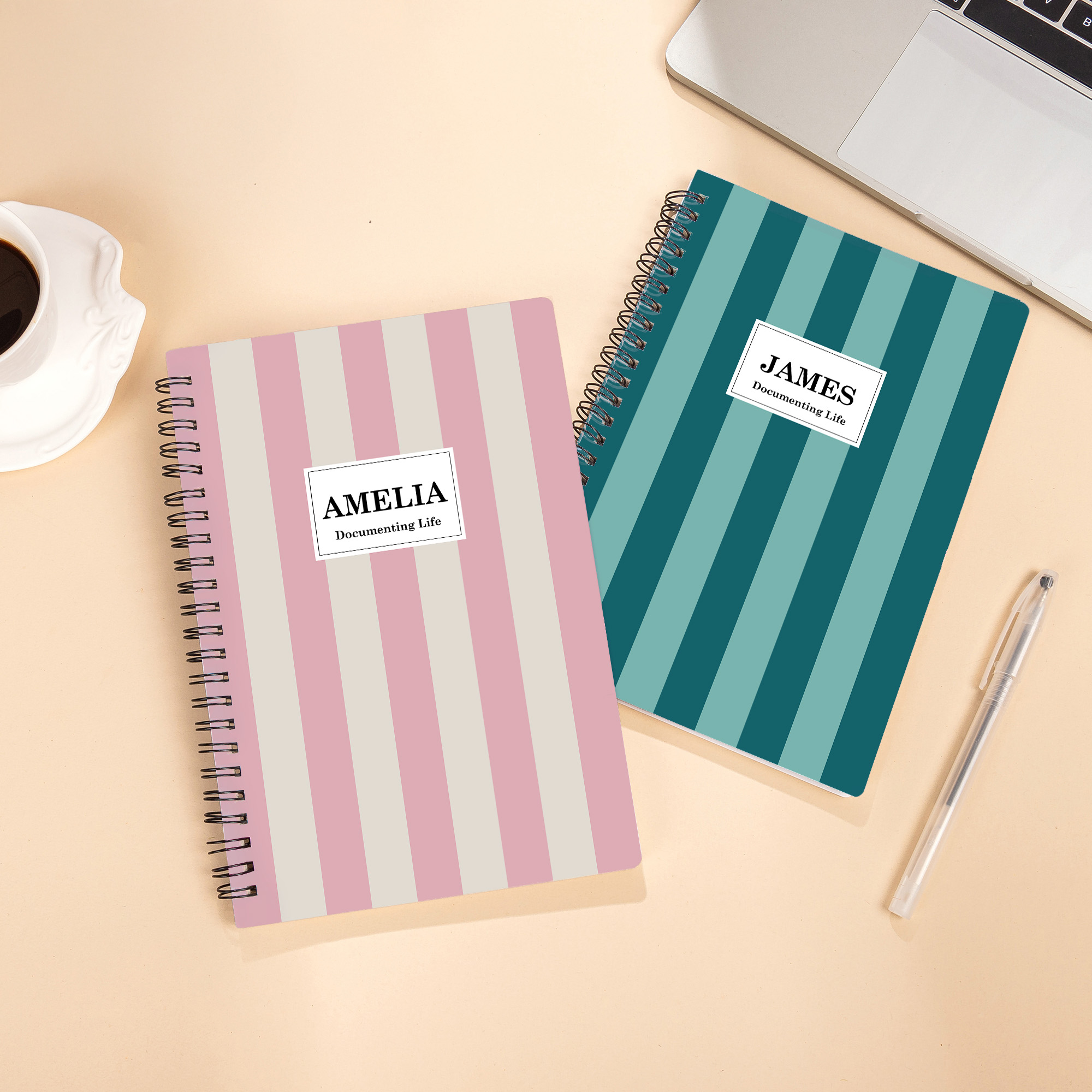 Cahier A5 à rayures colorées personnalisé avec nom et texte Accessoire d'enregistrement Utilisation quotidienne Cadeau de rentrée pour étudiants Amis