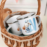 Gepersonaliseerde Cartoon Sport Konijn Initial 12 oz Gekleurde rand emaille mok met naam Pasen Party Gift voor jongens meisjes