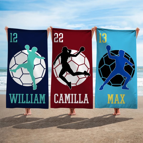 Personlig snabb tork stor strandhandduk sportspelare silhuett med namn och nummer perfekt sommarpresent för handbollsfans