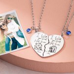 Personoitu kahden kaulakorun setti nimellä syntymäkivellä ja talolla kaiverrettu syntymäpäivä ystävyyslahja parhaalle ystävälle