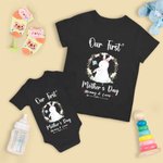Personalisierte Baumwolle Unsere erste Muttertag Bunny Rabbit Mommy T-Shirt und Baby Onesie mit Namen Geschenk für neue Mutter Baby