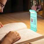 Personlig tegneserie-lesefigur Bibel LED oppladbar lysklemme med navn Bursdagsgave til kristne bokelskere