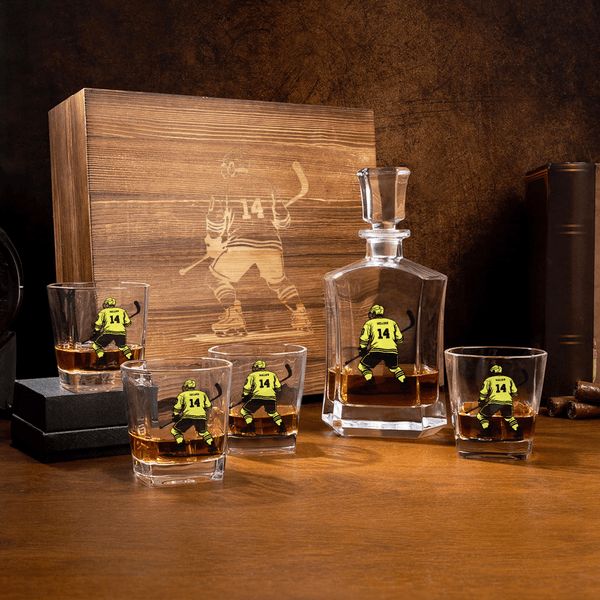 Personalized Ice Hockey Character Whiskey Decanter Glasses with Name Father's Day Birthday Gift for Ice Hockey Players Whiskey Lovers