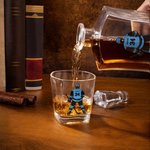 Personalised Ice Hockey Character Whiskey Decanter Glasses with Name Father's Day Birthday Gift for Ice Hockey Players Whiskey Lovers