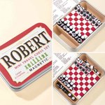 Mini tablero de ajedrez de viaje magnético personalizado con nombre Pequeño juego de bolsillo portátil Regalo de cumpleaños de camping para los amantes del ajedrez