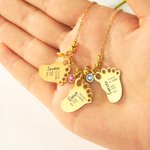 Collier de pied de bébé gravé 1-3 avec annonce de naissance et pierre d'anniversaire Cadeau de douche de bébé pour enfant et nouvelle maman