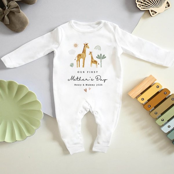 Personalised Cute Giraffe Rainbow 100% Cotton Baby Romper with Name and Year First Mother's Day Baby Shower Gift for Newborn