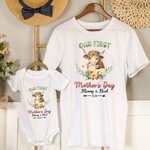 Personalisierte Our First Mother's Day T-Shirt mit niedlichen Tier und Name Muttertag Geschenk für neue Mama