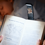 Personalizzato Vintage Book Cartoon Ricaricabile 3 colori LED Light Clip con nome Uso quotidiano Regalo di compleanno per studenti topi di biblioteca