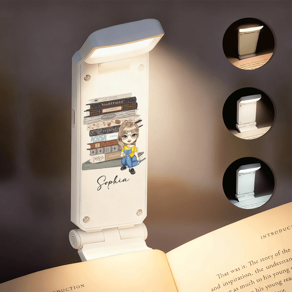 Gepersonaliseerd Vintage Boek Cartoon Karakter LED Boek Licht Klem met Naam Dagelijks Gebruik Verjaardagscadeau voor Studenten Boekenwurmen