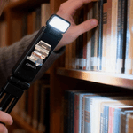 Personalizzato Vintage Book Cartoon Ricaricabile 3 colori LED Light Clip con nome Uso quotidiano Regalo di compleanno per studenti topi di biblioteca