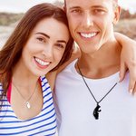 Collares personalizados de metal con oso polar grabado con nombre lindo regalo de San Valentín para parejas