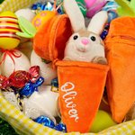 Personlig plyschnyckelring i 100% bomull med namn på påskkanin och morotsdesign perfekt påskpresent och födelsedagspresent för barn