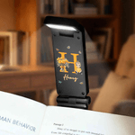 Personalizzato Fiore di nascita Personaggio dei cartoni animati LED Clip di lettura con nome e iniziale per la lettura Regalo di compleanno per amici topi di biblioteca